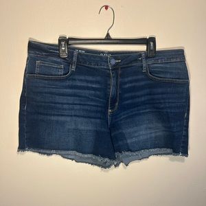 a.n.a mid-rise denim shorts